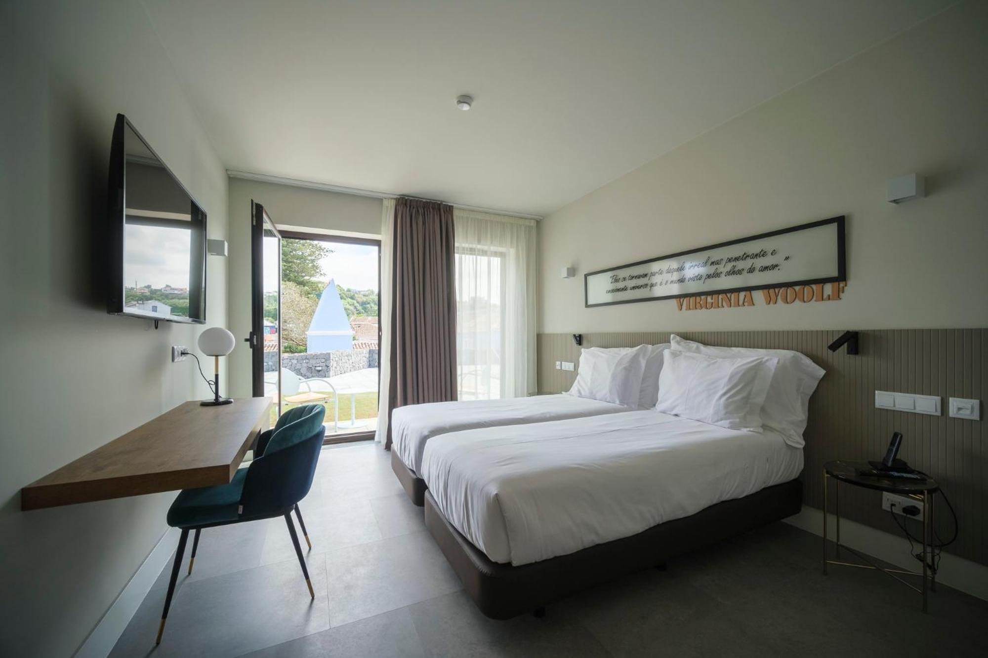 Azores Book Hotel อังกรา ดู เอโรอิสโม ภายนอก รูปภาพ