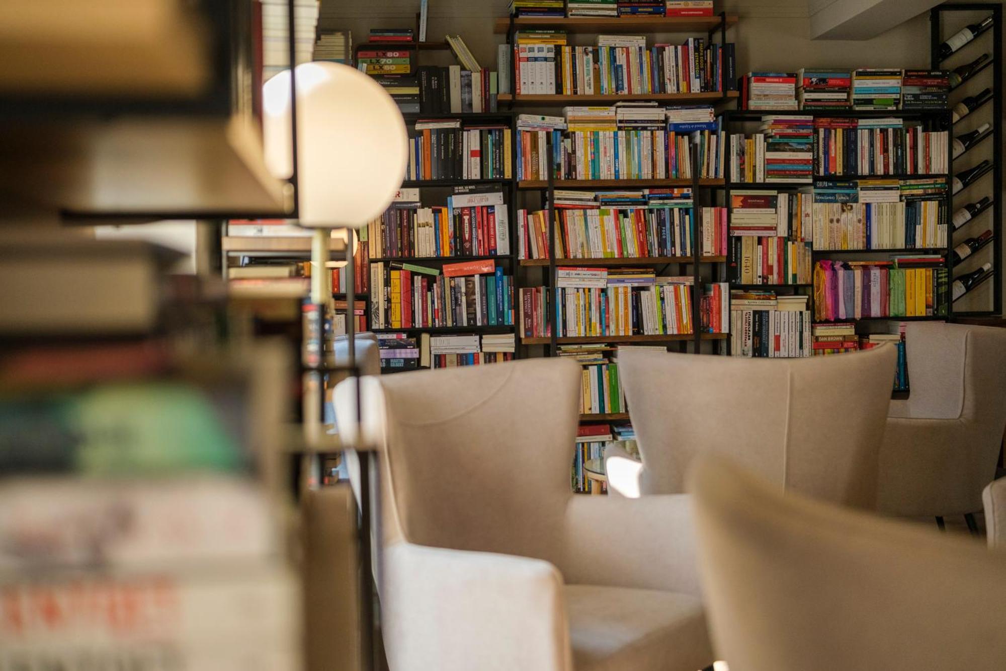 Azores Book Hotel อังกรา ดู เอโรอิสโม ภายนอก รูปภาพ
