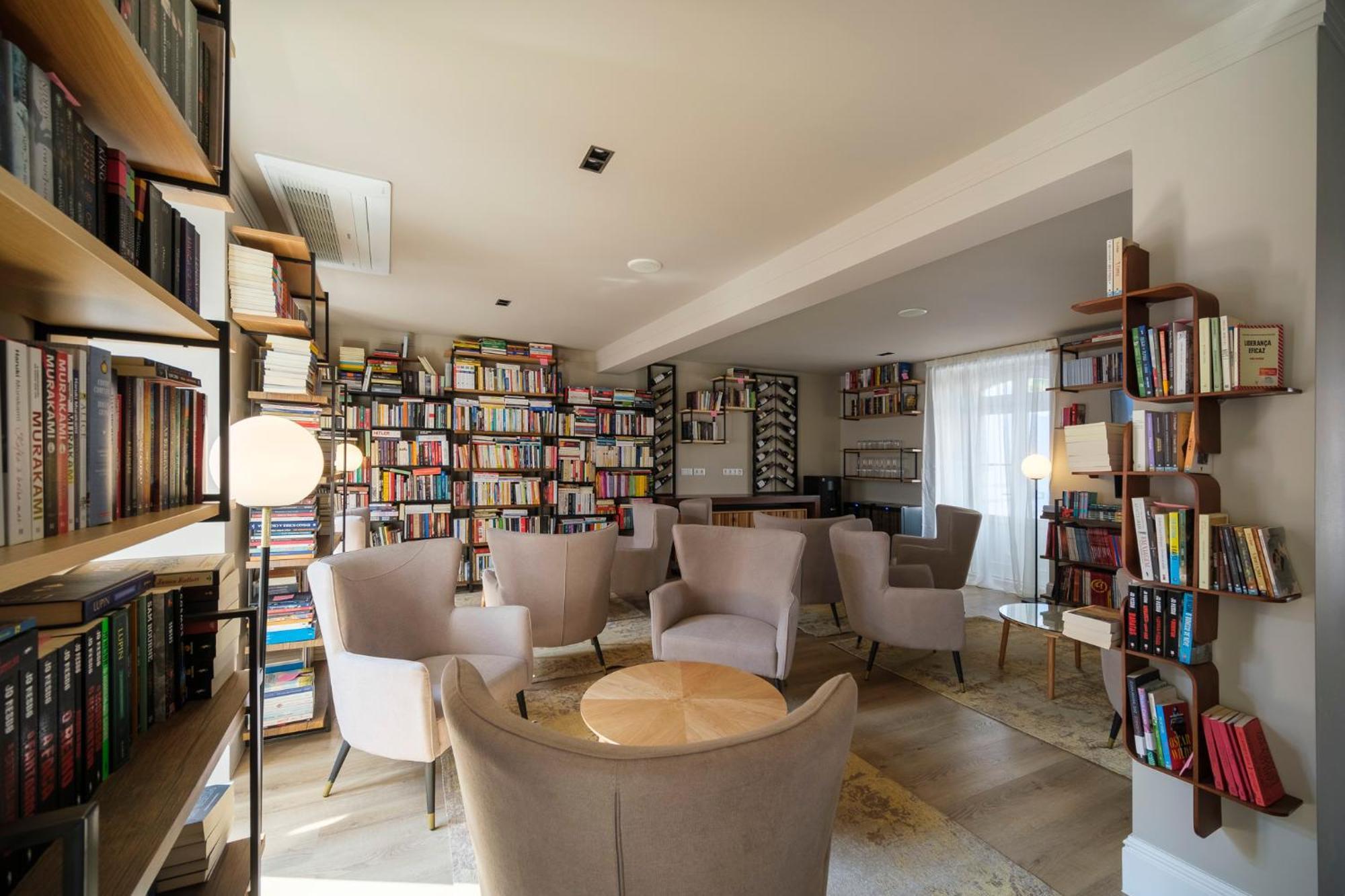 Azores Book Hotel อังกรา ดู เอโรอิสโม ภายนอก รูปภาพ