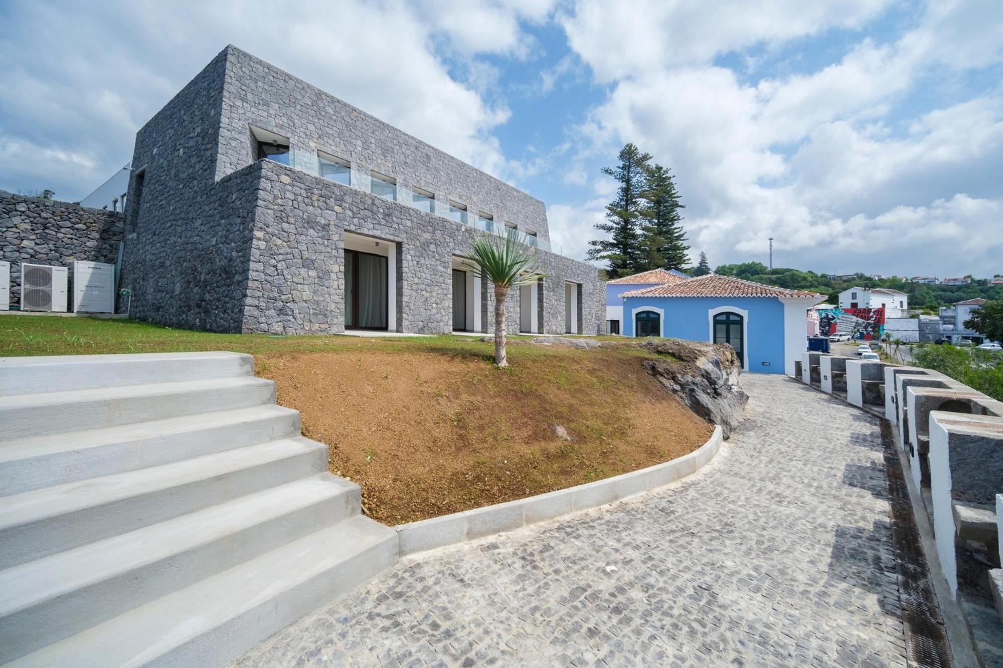 Azores Book Hotel อังกรา ดู เอโรอิสโม ภายนอก รูปภาพ