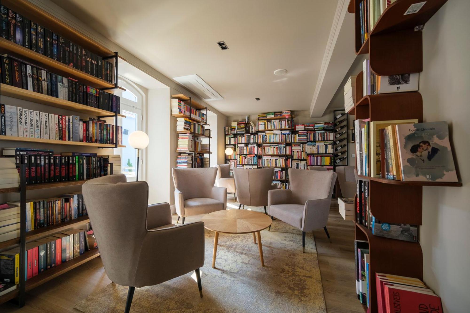 Azores Book Hotel อังกรา ดู เอโรอิสโม ภายนอก รูปภาพ