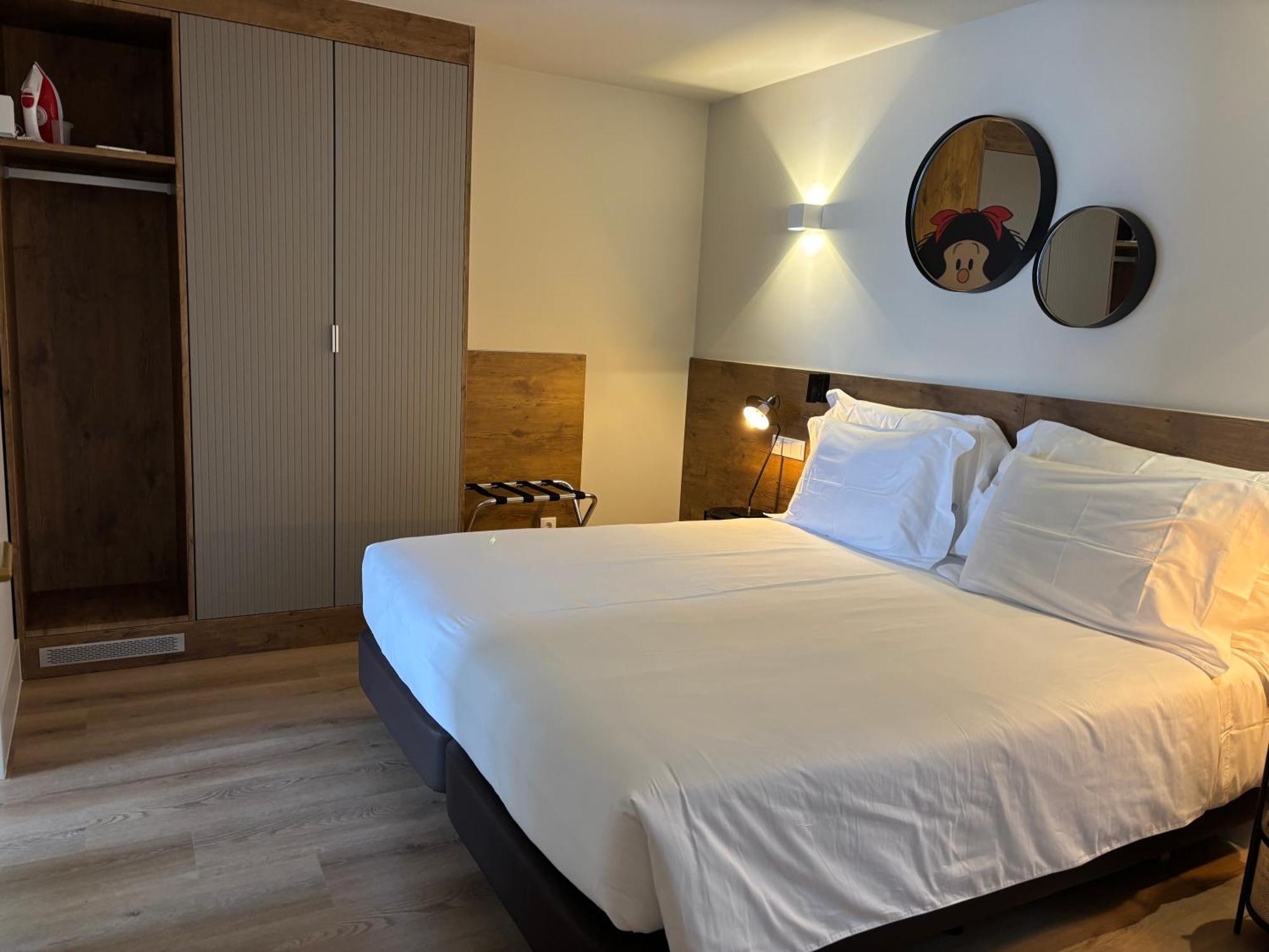 Azores Book Hotel อังกรา ดู เอโรอิสโม ภายนอก รูปภาพ